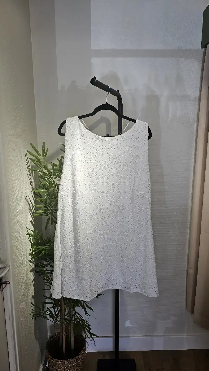 Robe ajourée