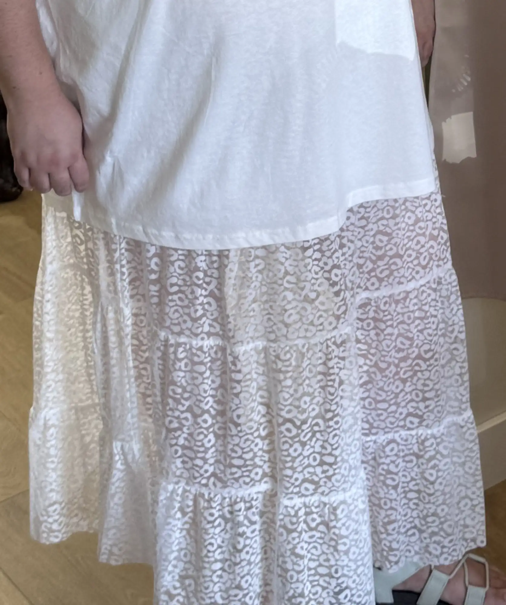 Jupe transparente léopard blanche