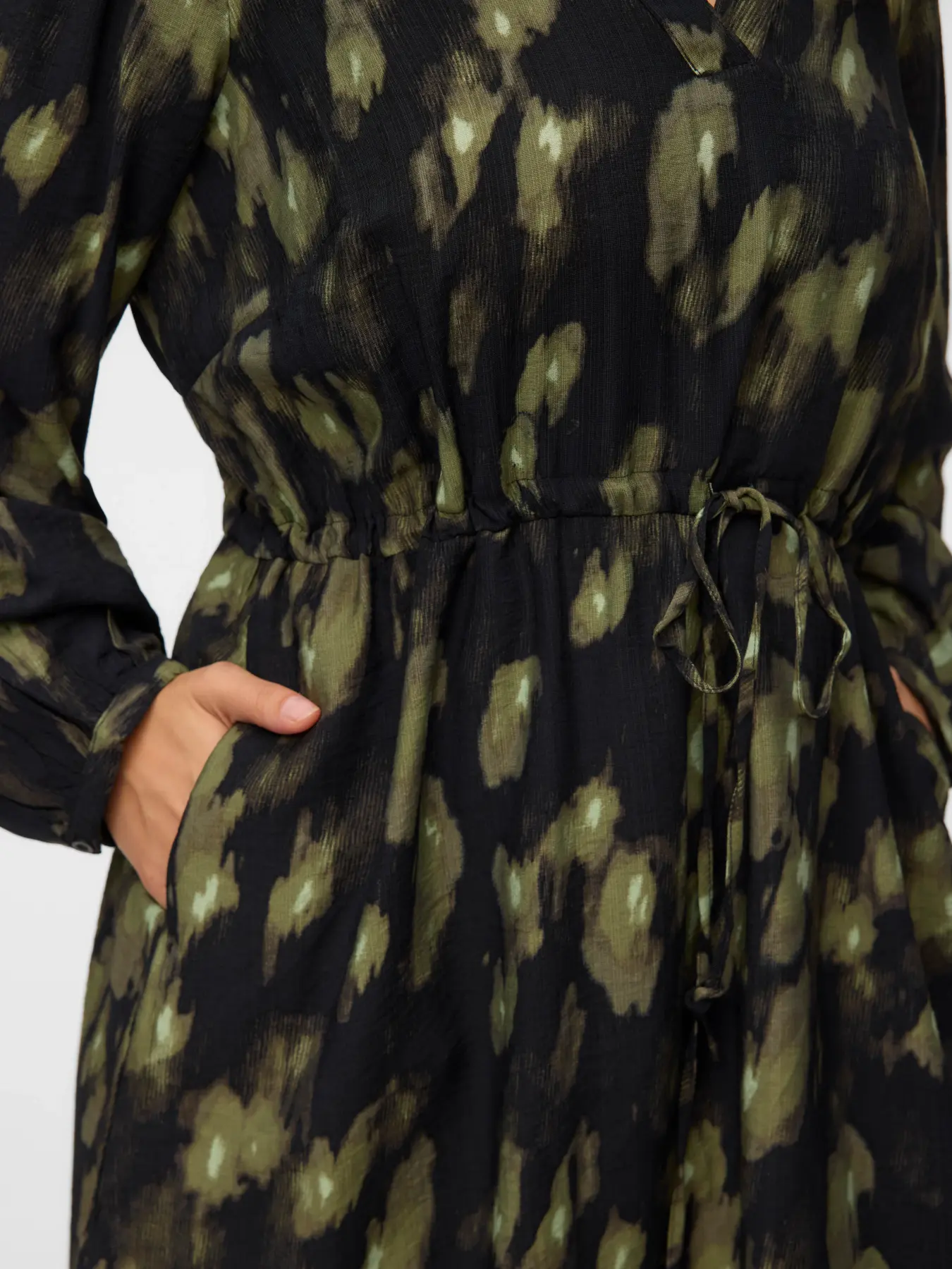 Robe motifs abstraits