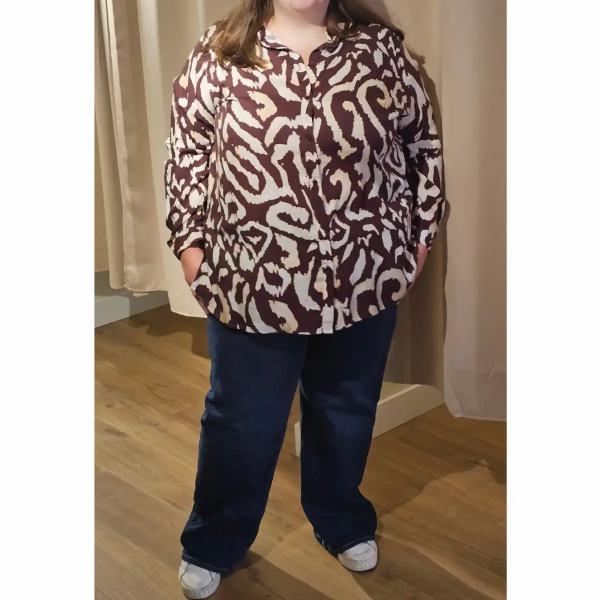 Chemise motifs abstraits
